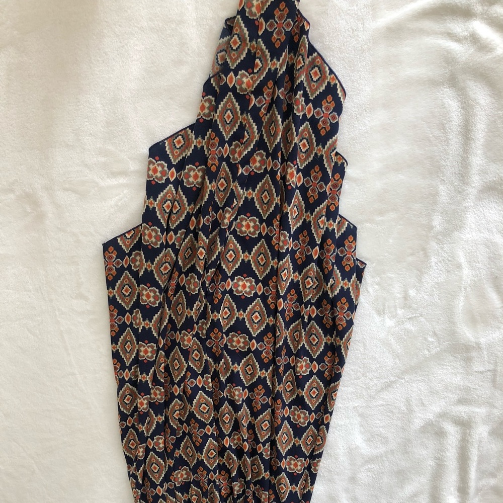 Dress - Picture 2 of 4